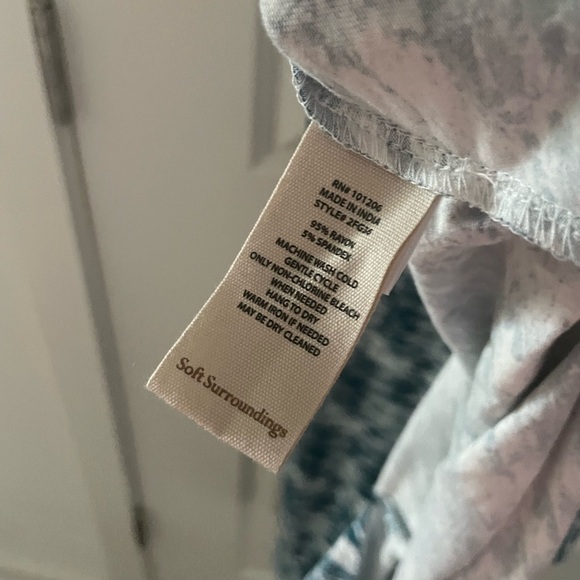 Soft Surroundings Joanna Abstract Print Ruched Wrap Maxi Dress - Picture 6 of 8